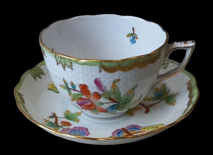 Herend "Butterfly" Queen Victoria tas en ondertas., Antiek en Kunst, Antiek | Porselein, Ophalen of Verzenden