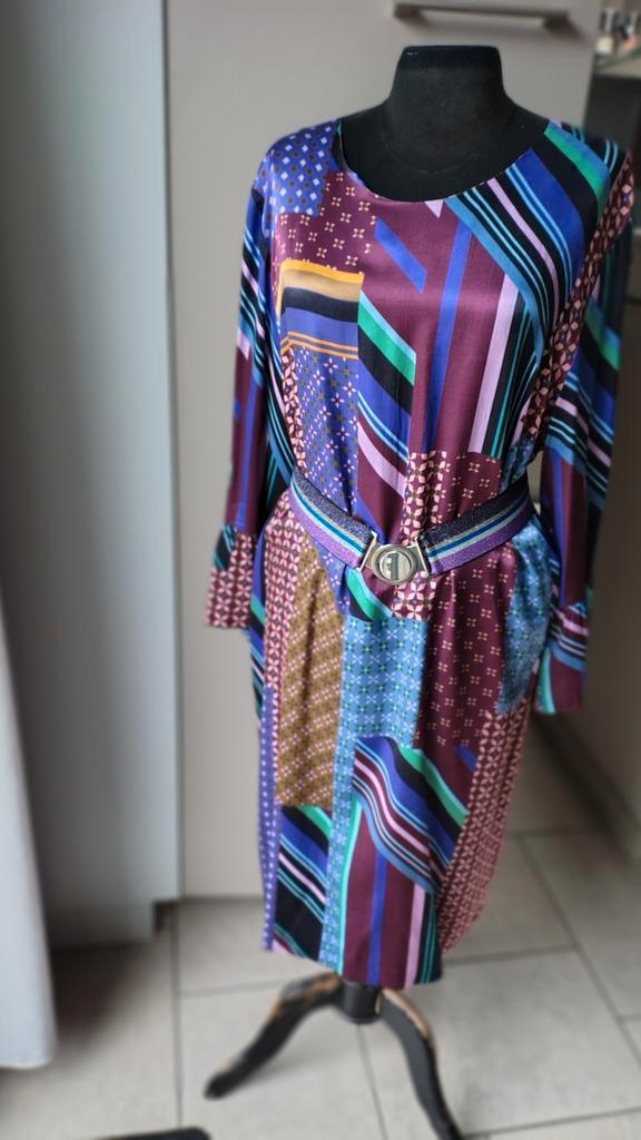 Kleed "Caroline Biss" maat 46, Kleding | Dames, Jurken, Zo goed als nieuw, Maat 46/48 (XL) of groter, Overige kleuren, Knielengte