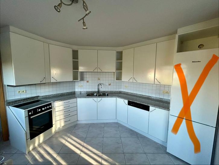 Cuisine équipée, Maison & Meubles, Cuisine | Cuisines complètes, Utilisé, Blanc, Granit ou Pierre, Enlèvement