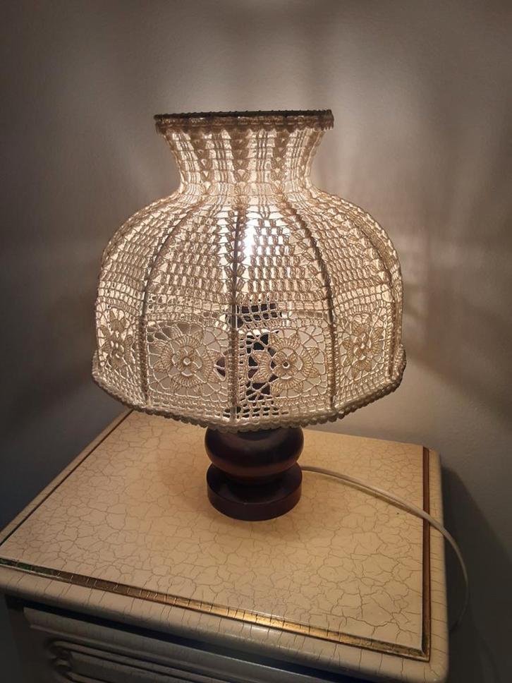 Gehaakte Tafellamp  HANDWERK JAREN  70 !, Antiek en Kunst, Antiek | Verlichting, Ophalen