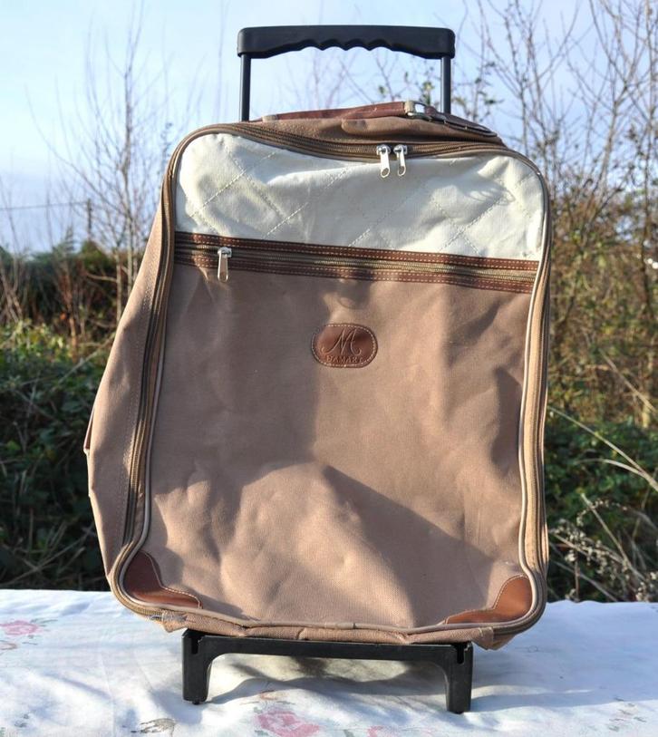 valise trolley damart, Handtassen en Accessoires, Koffers, Nieuw, Overige materialen, Minder dan 50 cm, Minder dan 35 cm, Uitschuifbare handgreep