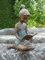 statue en bronze + patine , la fille au livre . superbe !, Bronze, Enlèvement ou Envoi