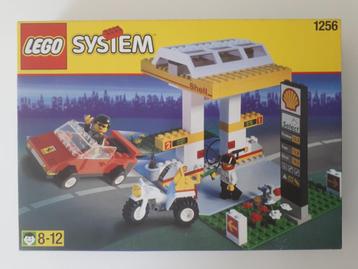Lego System1256 Benzinepomp beschikbaar voor biedingen