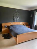 Chambre à coucher deux personnes très bon état avec latoflex, Huis en Inrichting, Slaapkamer | Complete slaapkamers, Gebruikt