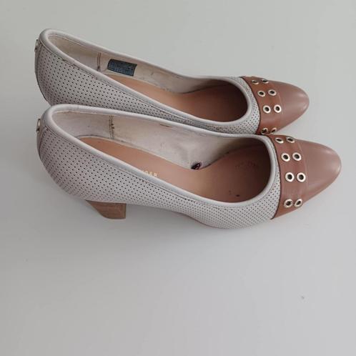 Schoenen Tommy Hilfiger Maat 41, Kleding | Dames, Schoenen, Zo goed als nieuw, Schoenen met hoge hakken, Beige, Ophalen of Verzenden