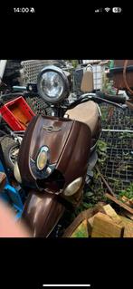 Pisa 50cc scooter, Fietsen en Brommers, Gebruikt, Benzine, Ophalen, Overige merken