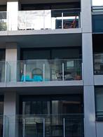 Recent 2 slaapkamer appartement vlakbij centrum op 500 m zee