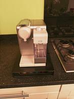 Nespresso Delonghi en 560s, Elektronische apparatuur, Ophalen, Koffiepads en cups, Espresso apparaat, Zo goed als nieuw