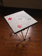 Petite table vintage avec mosaiques H: 42 cm, Maison & Meubles, Tables | Tables d'appoint, Enlèvement