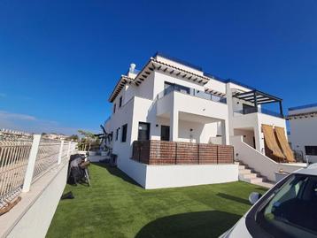 Te koop! Nieuwbouwwoning in La Marina El Pinet (ALICANTE) beschikbaar voor biedingen