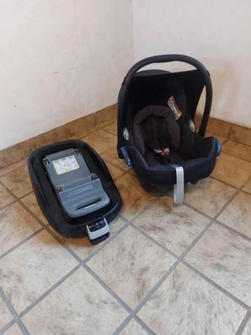 Maxi Cosi Denc Cabrofix + bijhorende ISOFIX beschikbaar voor biedingen