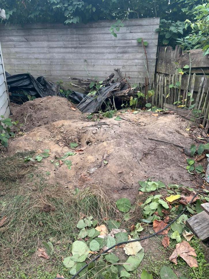 Gratis grond, 1,5 m3, wordt in uw kar met kruiwagen gereden, Tuin en Terras, Aarde en Mest, Tuinaarde, Ophalen