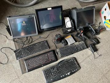 deiverse computers en kassa  beschikbaar voor biedingen