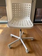 Ikea bureaustoel in perfecte staat, Huis en Inrichting, Bureaustoelen, Ophalen, Zo goed als nieuw, Wit, Bureaustoel