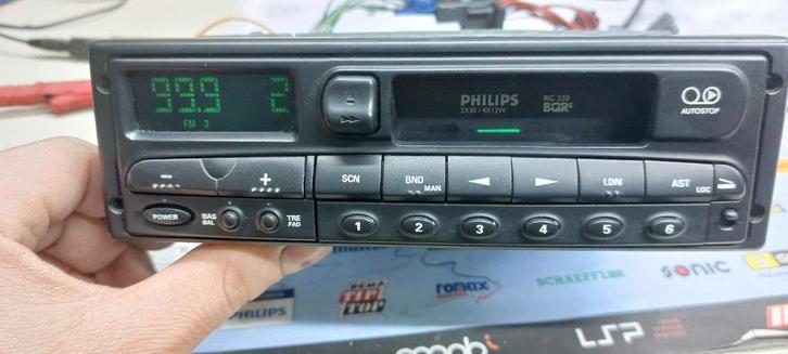 Autoradio voor oldtimer DIN formaat  Philips, Auto diversen, Autoradio's, Zo goed als nieuw, Ophalen of Verzenden