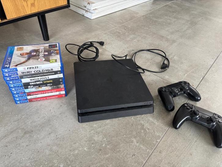 PlayStation 4 - Slim - 1 TB - inclusief 10 spellen, Games en Spelcomputers, Spelcomputers | Sony PlayStation 4, Zo goed als nieuw