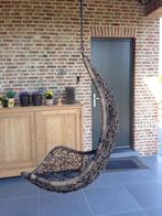 Hangzetel (incl. ketting en kussen), Enlèvement