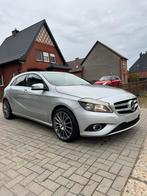 Mercedes A180 1.6 benzine euro 6 heel proper, Auto's, Leder en Stof, Bedrijf, Handgeschakeld, 5 deurs