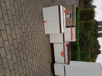 Gratis ophalen keuken, 2 rolluiken, houtafval, ... beschikbaar voor biedingen