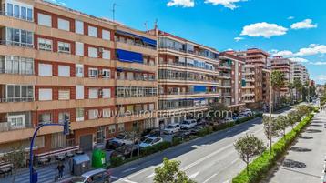 REF.T11573 Appartement de rêve à Torrevieja à 50 m de la mer beschikbaar voor biedingen