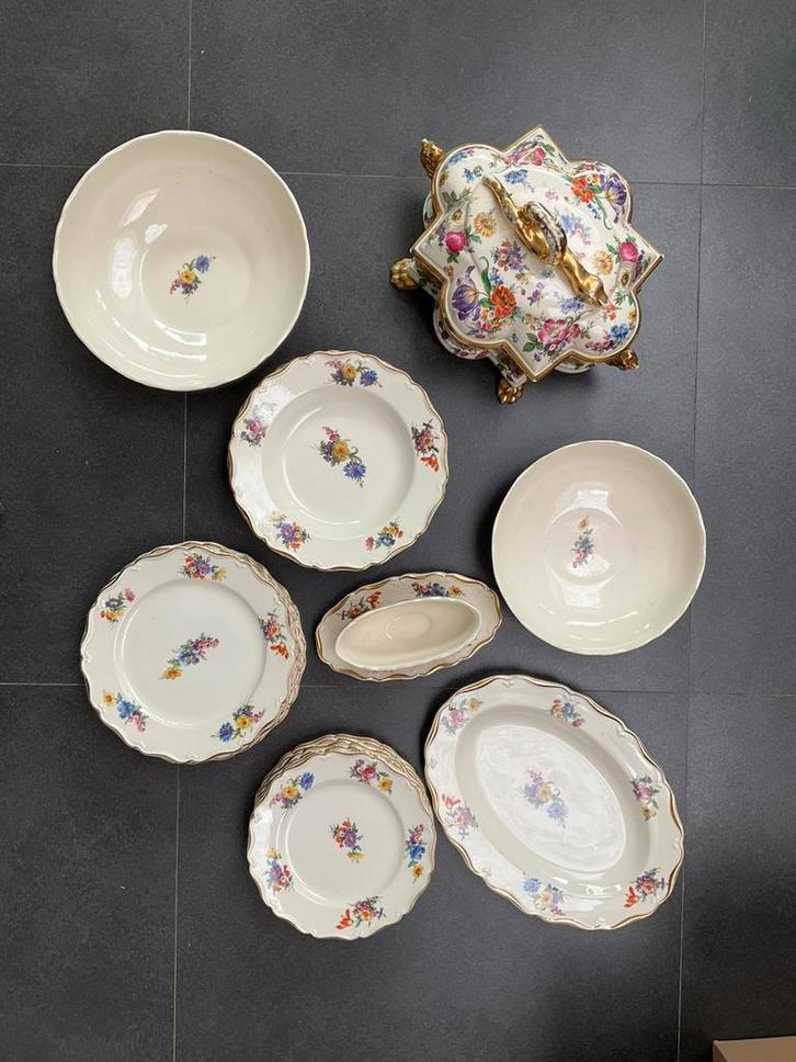 Service Boch La Louviere Fleurs de Saxe, Antiek en Kunst, Antiek | Servies compleet, Ophalen