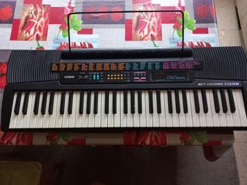 Piano clavier CASIO CTK-520L