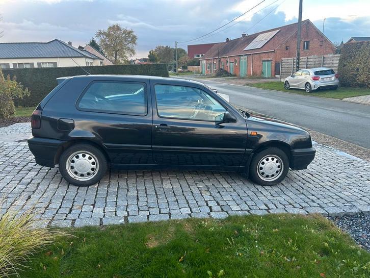 Golf MK3 1800i 90pk 1994, Autos, Oldtimers & Ancêtres, Particulier, ABS, Verrouillage central, Toit ouvrant, Volkswagen, Essence