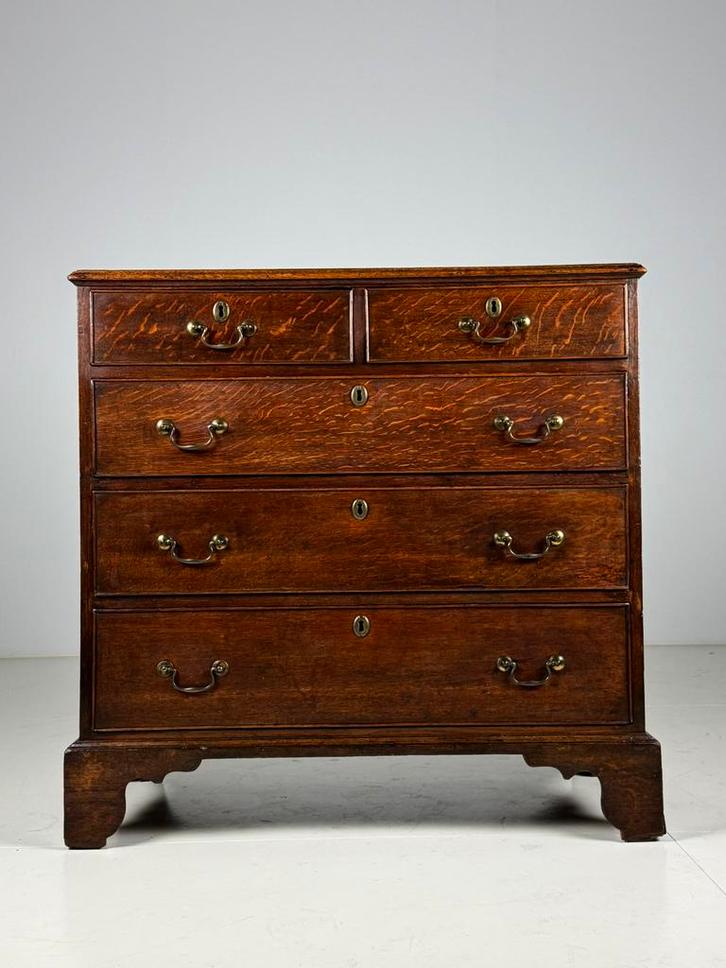 Engelse ladekast antiek eiken, Kinderen en Baby's, Kinderkamer | Commodes en Kasten, Commode, Ophalen