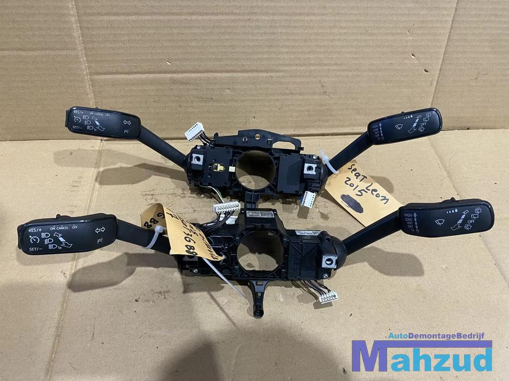 SEAT LEON Cruise controle knipperlicht ruitenwisser schakela, Autos : Pièces & Accessoires, Autovia A-2, Km 585 585
08760  Martorell, ES