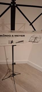 König & Meyer 101 muziekstandaard, Enlèvement, Pied