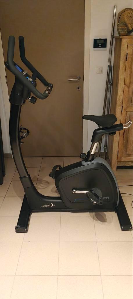 Home trainer Flow Fitness Perform B2i hometrainer, Sport en Fitness, Fitnessapparatuur, Hometrainer, Ophalen