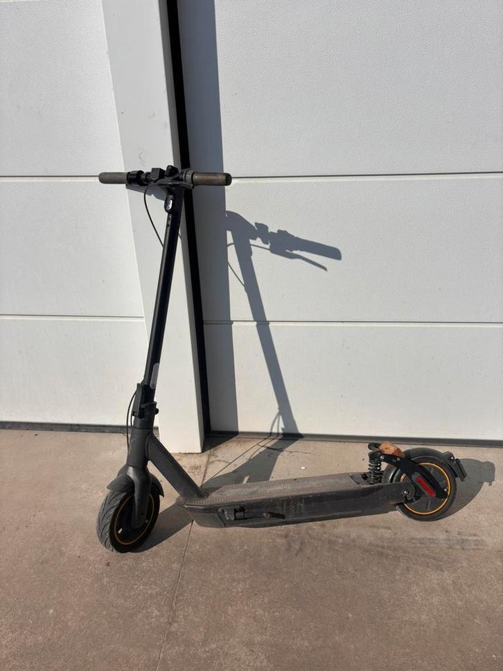 Ninebot, Vélos & Vélomoteurs, Trottinettes, Comme neuf, Enlèvement ou Envoi