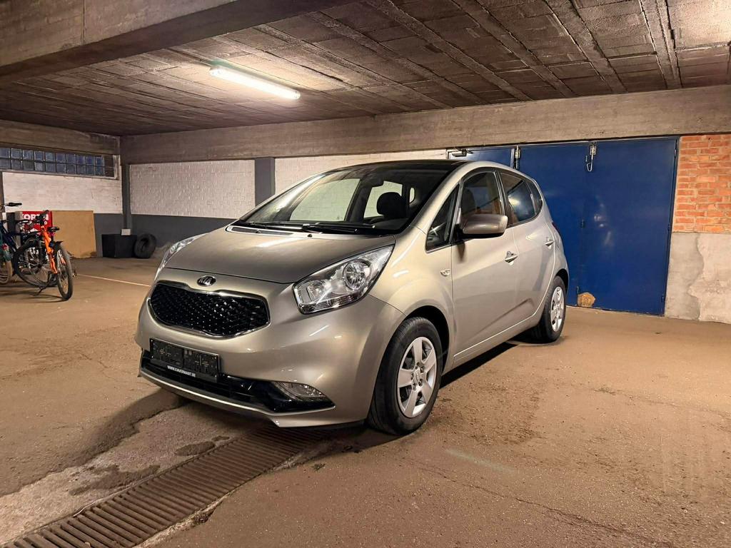 Kia Venga AUTOMAAT met TREKHAAK, Auto's, Kia, Particulier, Venga, Achteruitrijcamera, Airconditioning, Bluetooth, Elektrische ramen