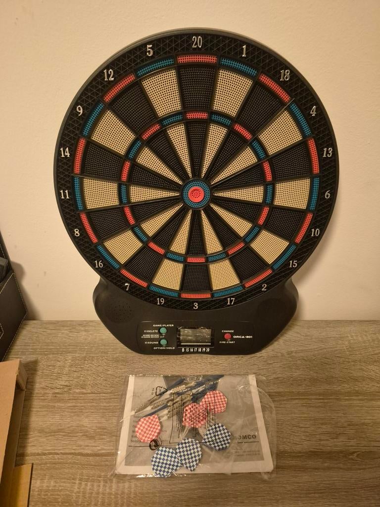 Dartsbord nieuw (nieuwprijs 40euro), Ophalen of Verzenden