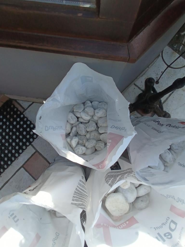 Carrara witte stenen, Ophalen