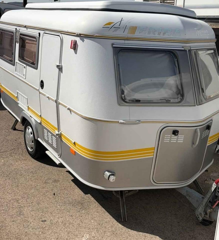 Caraven Eriba Triton 430, Caravans en Kamperen, Caravans, 750 - 1000 kg, Particulier, Eriba, Tot en met 4