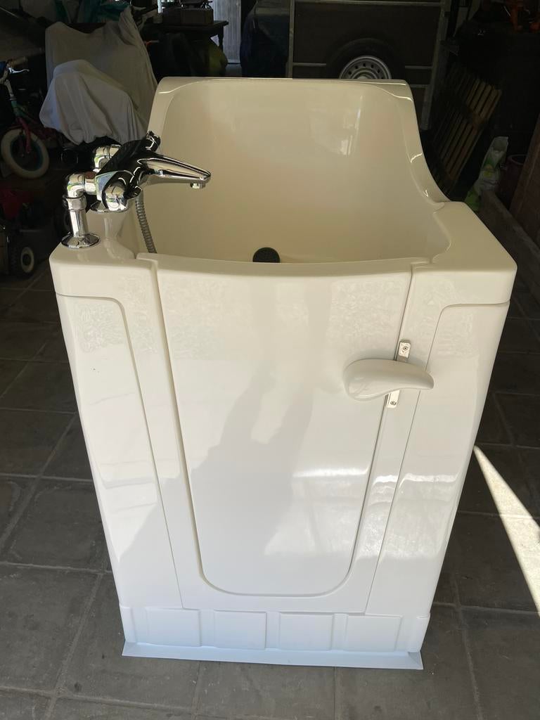 Baignoire de siège Aquabainini., Maison & Meubles, Salle de bain | Meubles de Salle de bain, Moins de 100 cm, Comme neuf, Enlèvement
