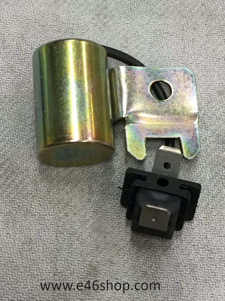 Condensator BMW E21 E12 oe 12111267413 Origineel Nieuw BMW, Neuf, -, -, Enlèvement ou Envoi