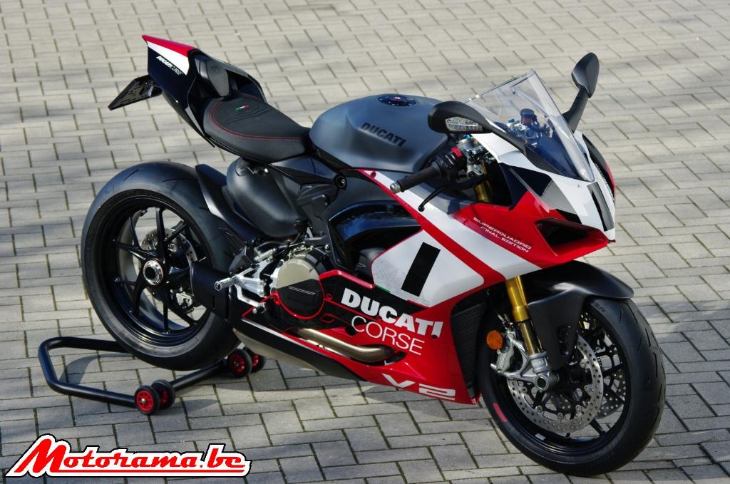 COLLECTEUR : Ducati Panigale V2 Superquadra Edtion Finale, Permis Moto A, Entreprise, Éclairage LED, Plus de 35 kW