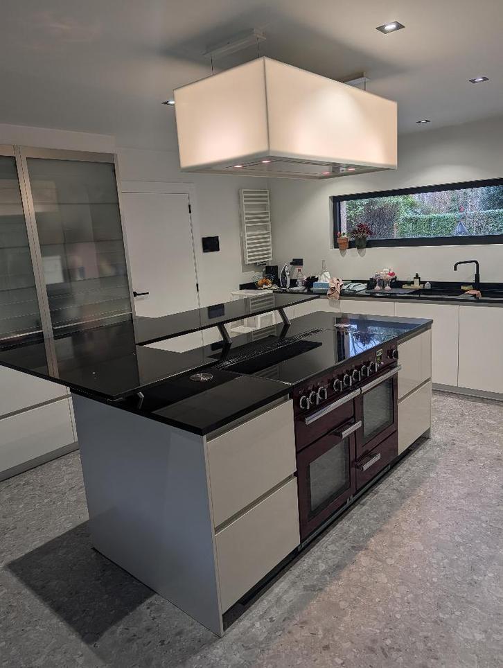 Modern Keuken eiland & high end toestellen, Huis en Inrichting, Keuken | Keukenelementen, Gebruikt, 100 tot 150 cm, 200 cm of meer