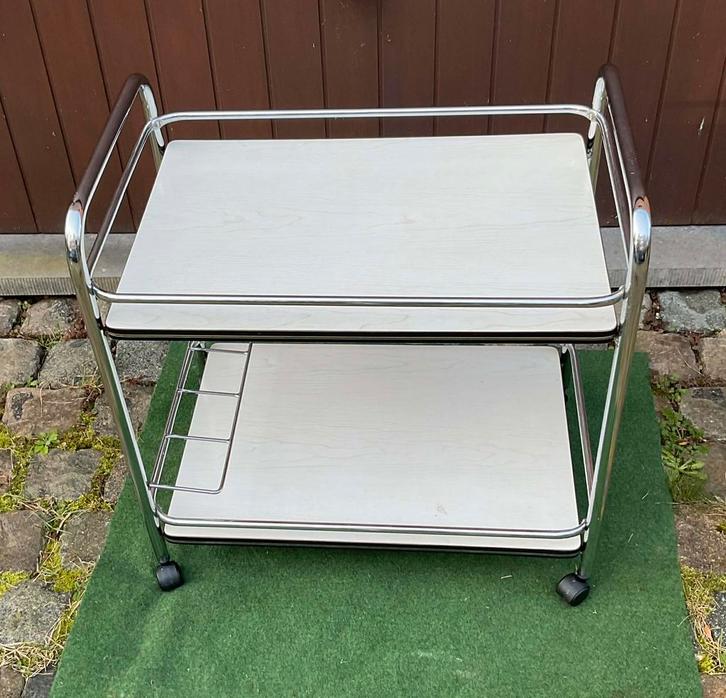 Desserte Formica vintage, Maison & Meubles, Tables | Dessertes, Utilisé, Métal, Enlèvement