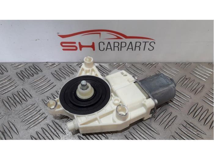 Raammotor Portier van een Mercedes E-Klasse, Auto-onderdelen, Carrosserie, Mercedes-Benz, Gebruikt, 3 maanden garantie, Ophalen of Verzenden