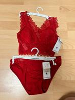 Chantelle set, Vêtements | Femmes, Sous-vêtements & Lingerie, Enlèvement ou Envoi