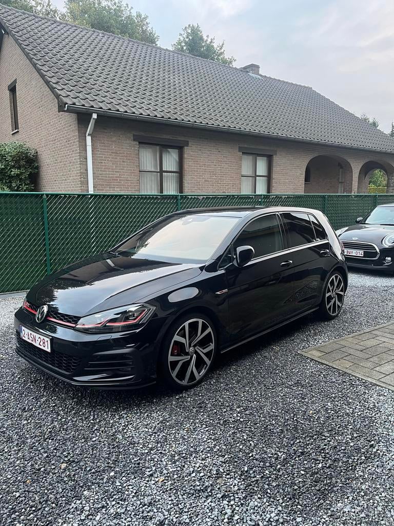 Volkswagen GTI 7.5 Performance | Full option | Pano dak, Auto's, Volkswagen, Automaat, Zwart, Leder en Stof, Zwart