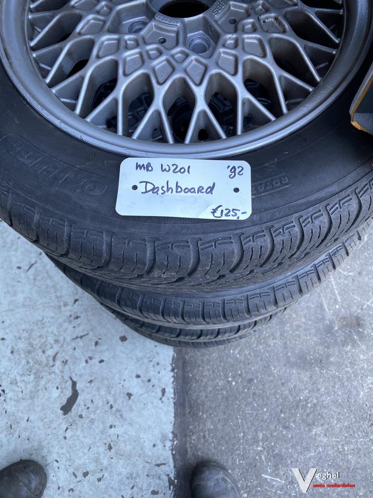 Mercedes W201 1992 Dashboard, -, -, Enlèvement, Utilisé