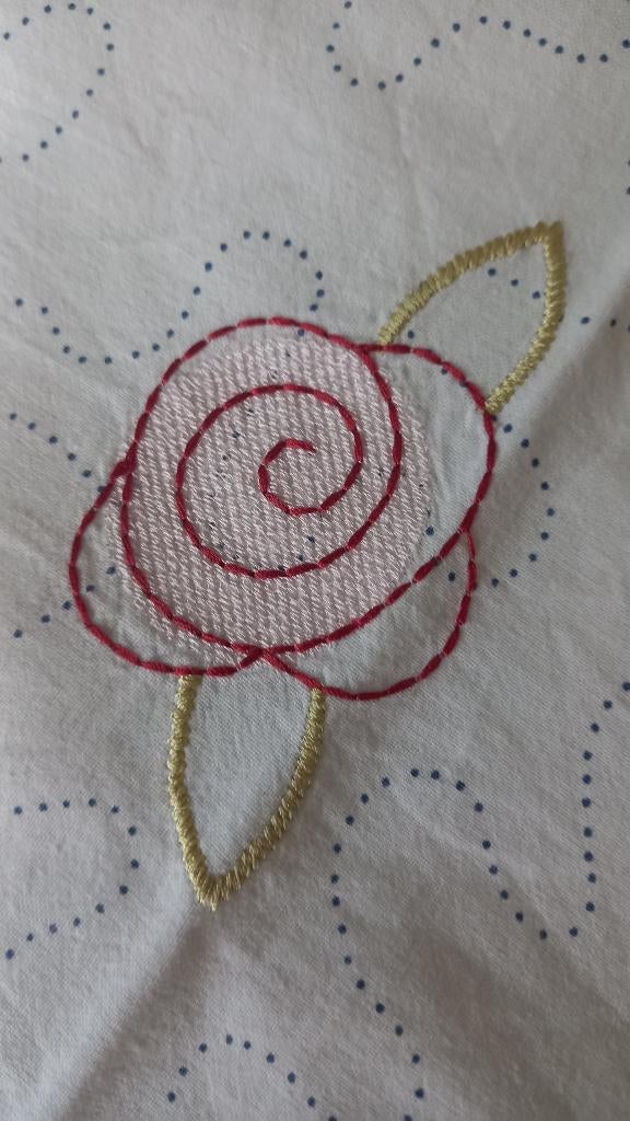 couette + housse pour bébé ou berceau + accessoires, Enlèvement ou Envoi, Comme neuf, Blanc, Fille