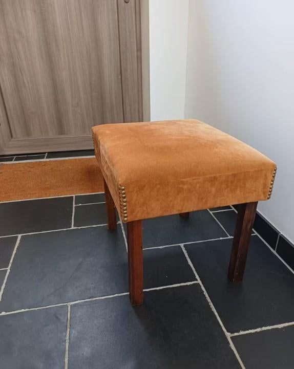 Voetbankje, poef, Huis en Inrichting, Ophalen, Zo goed als nieuw, Stof