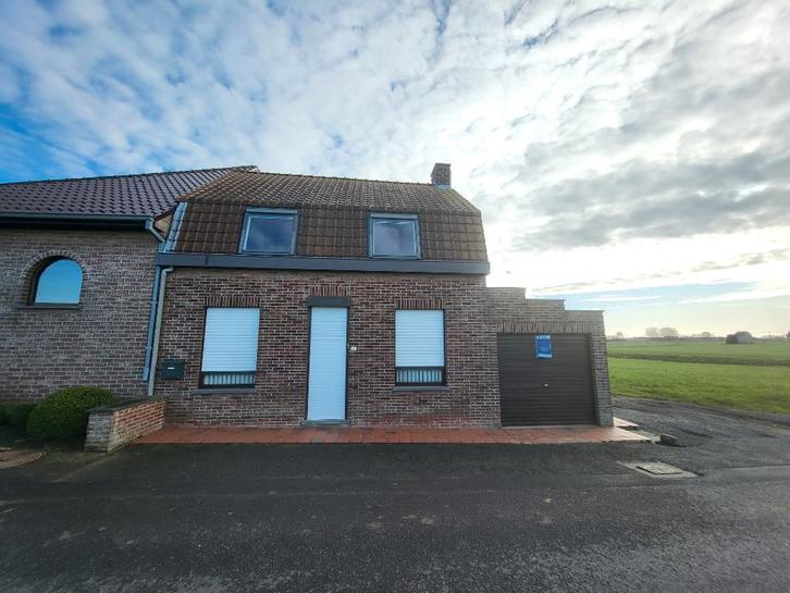 Halfopen arbeiderswoning met garage en tuin, Immo, Maisons à vendre, Province de Flandre-Occidentale, 500 à 1000 m², Maison de coin