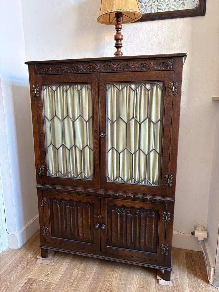 Cabinet très léger, marque Jaycee UK (l:90,h:130,p:32), Ophalen
