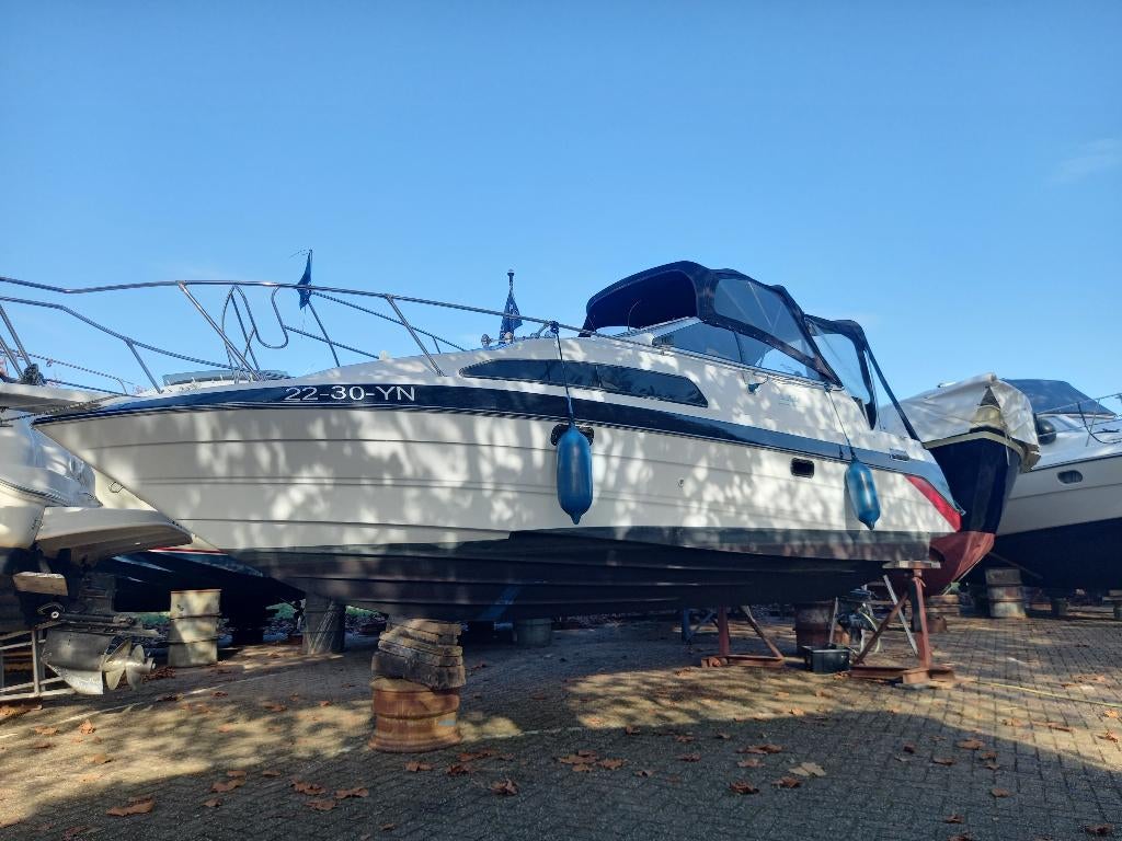 Bayliner 2655, Sports nautiques & Bateaux, Speedboat, Utilisé, 6 mètres ou plus, Essence, 200 ch ou plus, Polyester, Moteur in-bord